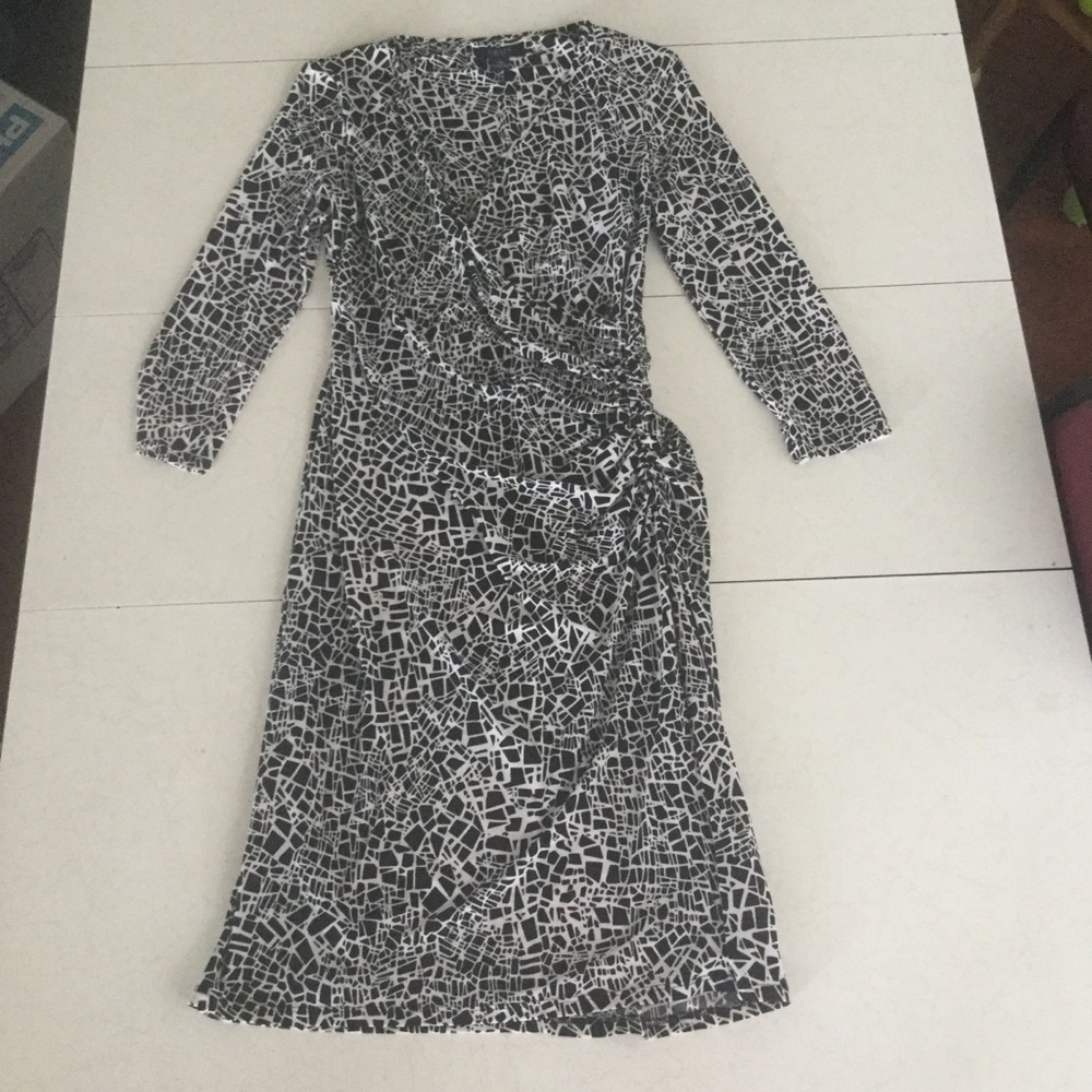 Chaps Black and White Geometric Midi Dress Size S